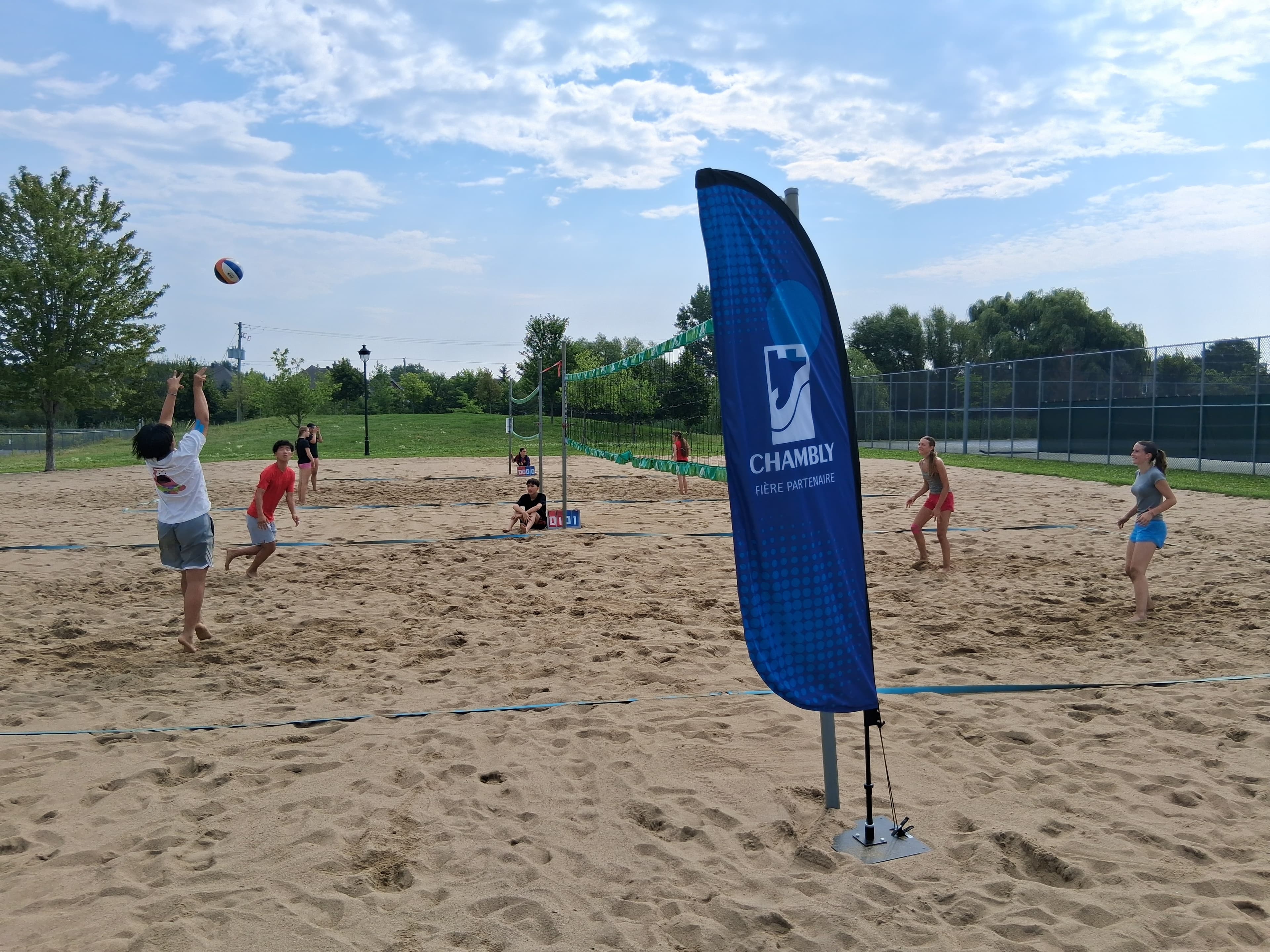 Tournoi de beach-volleyball à Chambly